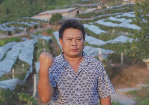 瀘溪田紹志：牽手惠農網打通產業鏈 小葡萄變身全村致富果